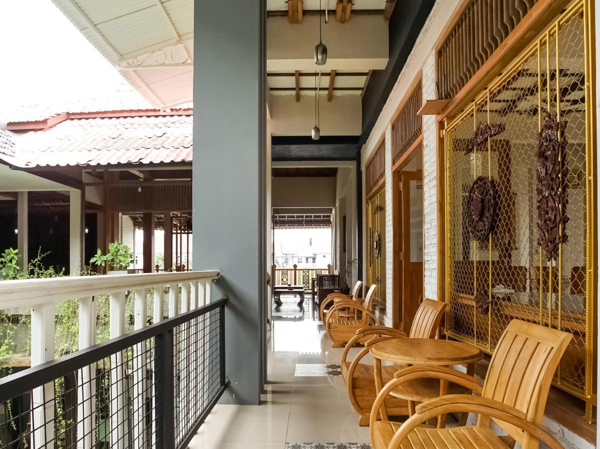 Urbanview Hotel Blok O International By Reddoorz Baturetno المظهر الخارجي الصورة